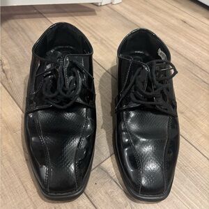 Men's Black Dress Shoes